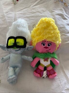 Trolls Plush Pair - Pink Body with Yellow Hair & Silver Body with White Hair